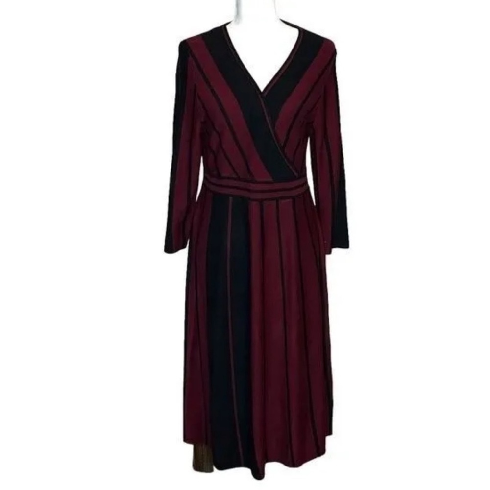 Nina Leonard Striped Elbow Sleeve Sweater
Dress Crimson/Black Print
